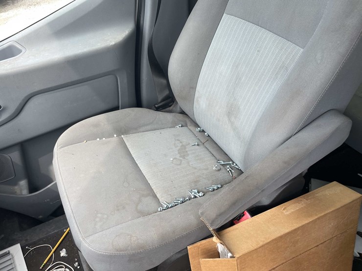 2018-ford-transit-image-56