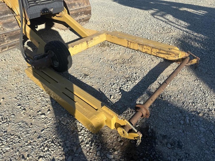 2014-deere-450j-image-10