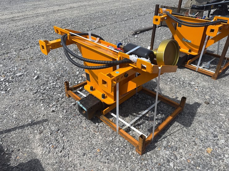 #2002-•-unused-future-sd680-skid-steer-pile-hammer-adzc680260582-inv#48822-image-1