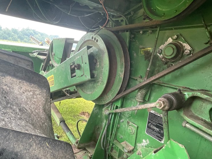 john-deere-4420-image-29
