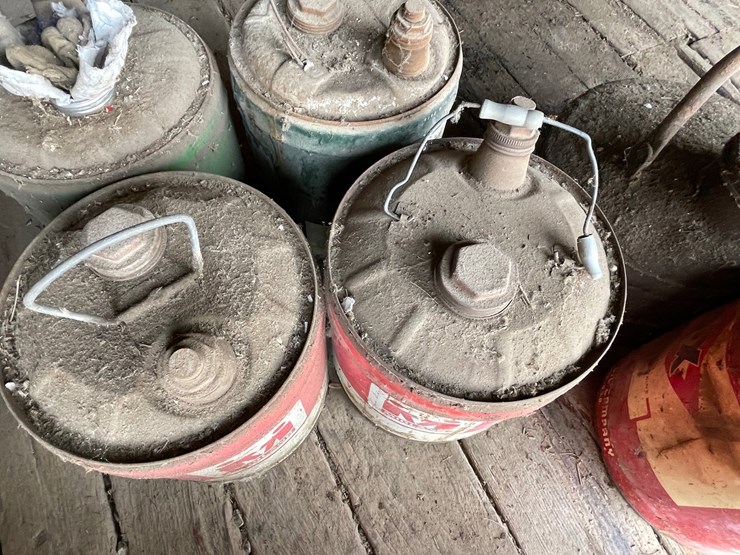 #2329-•-vintage-oil-cans-image-12