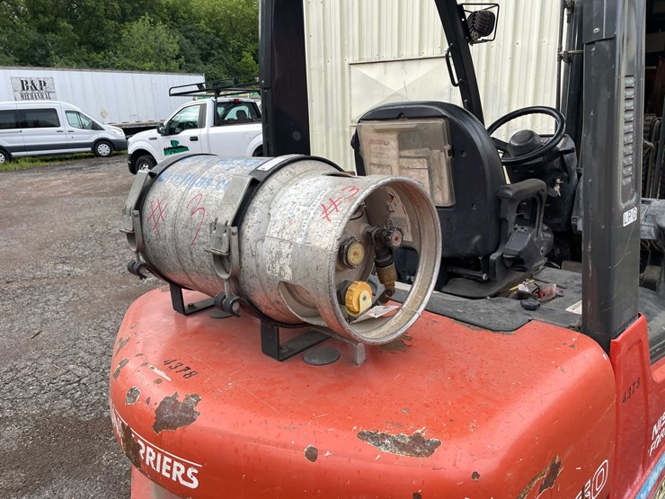 #1101-•-2014-nissan-5200-lb.-lp-forklift-image-15