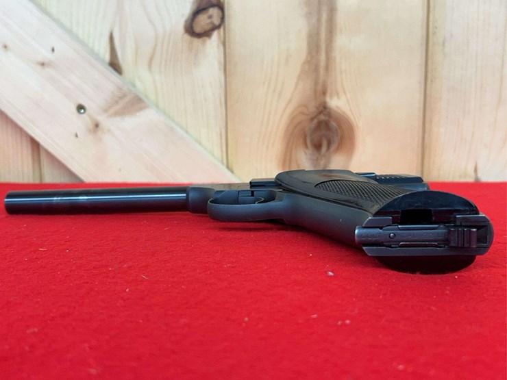 colt-huntsman-.22-lr-semiauto-pistol-image-6
