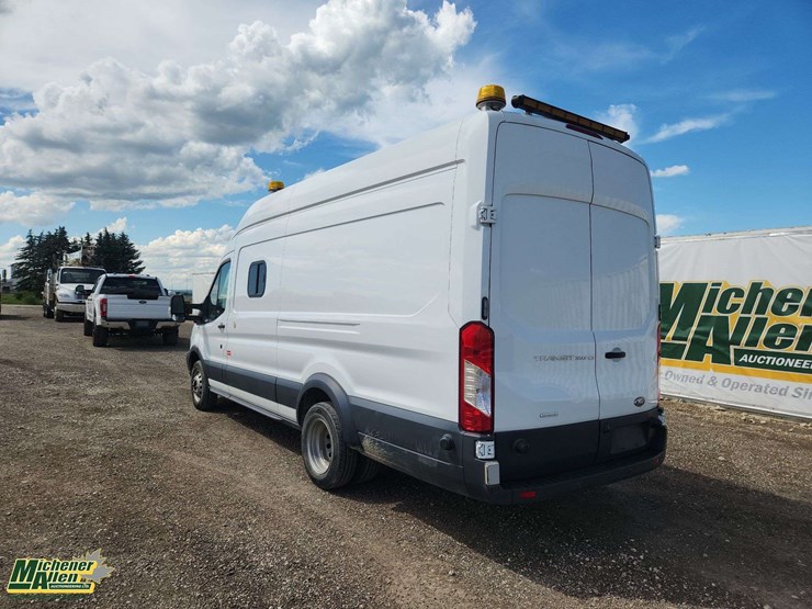 2016-ford-transit-image-2