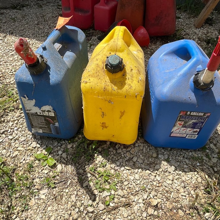 #3340 • (3) Fuel Cans