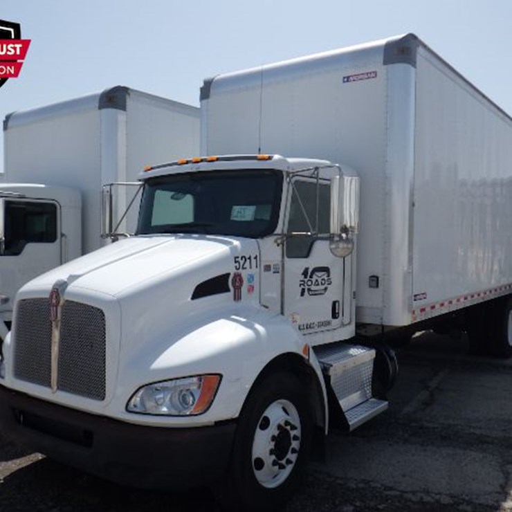 2022 KENWORTH T270