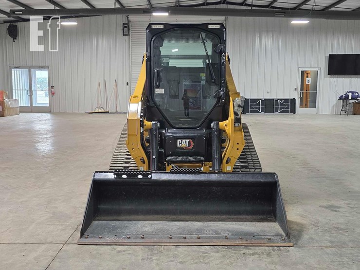 2025-caterpillar-255-image-7