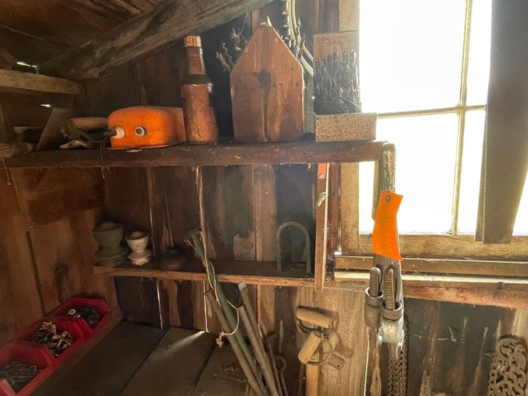 #2337-•-contents-of-wall-image-1