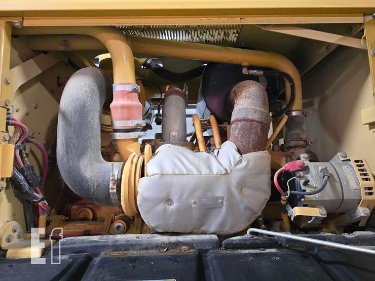 2007-caterpillar-140h-image-27