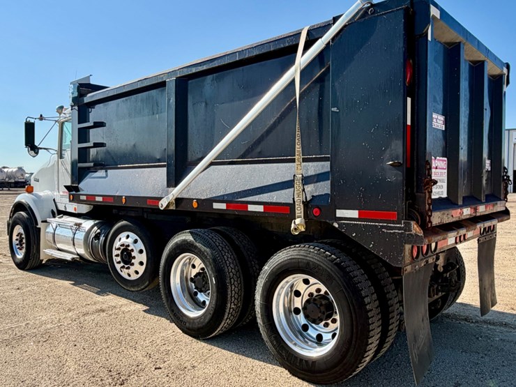 2011-kenworth-t800-image-7