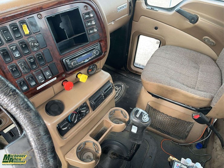 2007-mack-granite-t/a-dump-truck-image-15