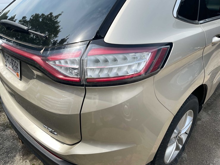 2018-ford-edge-sel-image-27