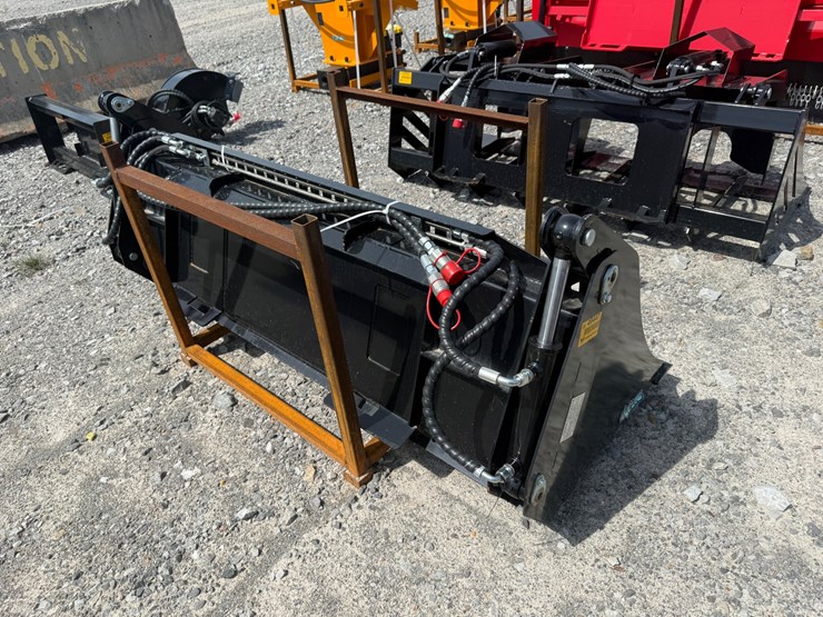 #2007-•-unused-future-kh72-72"-skid-steer-4-in-1-bucket-fdkhd2603203-inv#49447-image-1