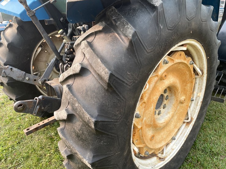 ford-7740-image-11