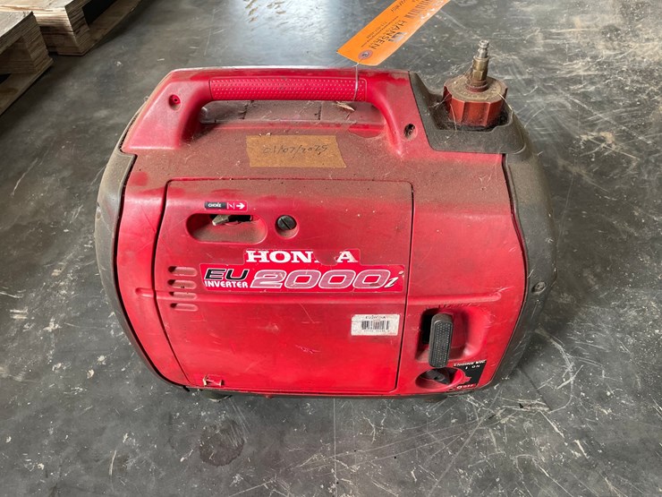 #5812-•-honda-eu2000-generator-image-4