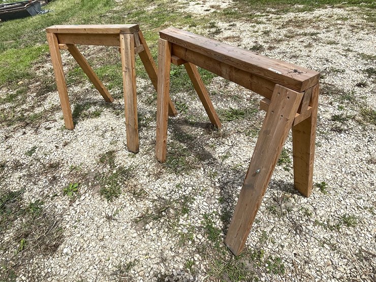 #3339-•-(2)-wood-sawhorses-image-2
