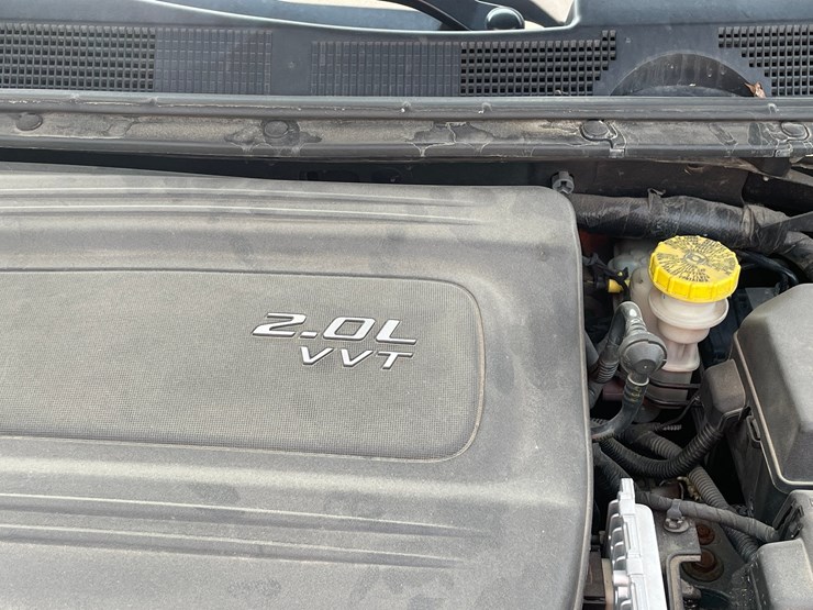 #1012-•-2013-dodge-dart-limited-(has-wi-title)-image-25