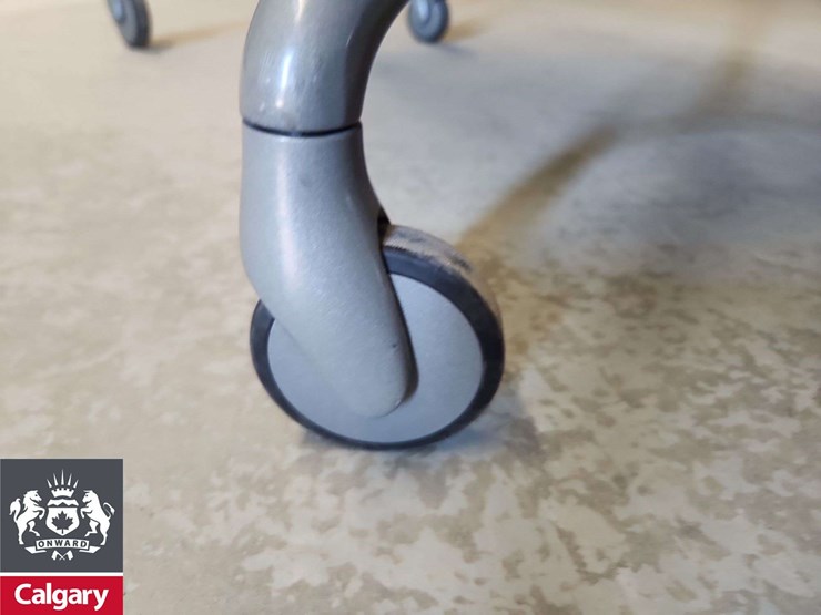 small-rolling-table-image-4