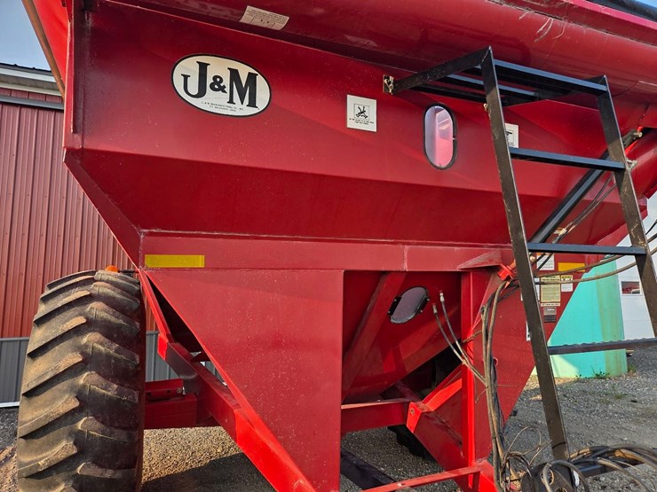 j&m-620-grain-cart-image-4