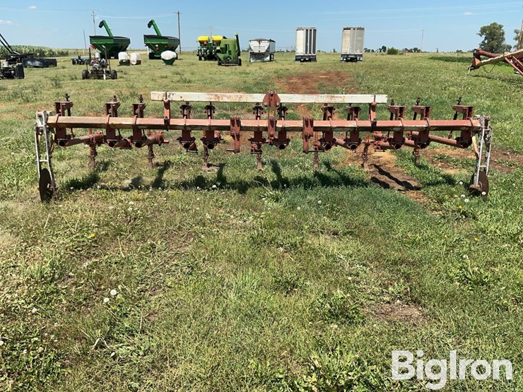 lilliston-rolling-cultivator-image-2