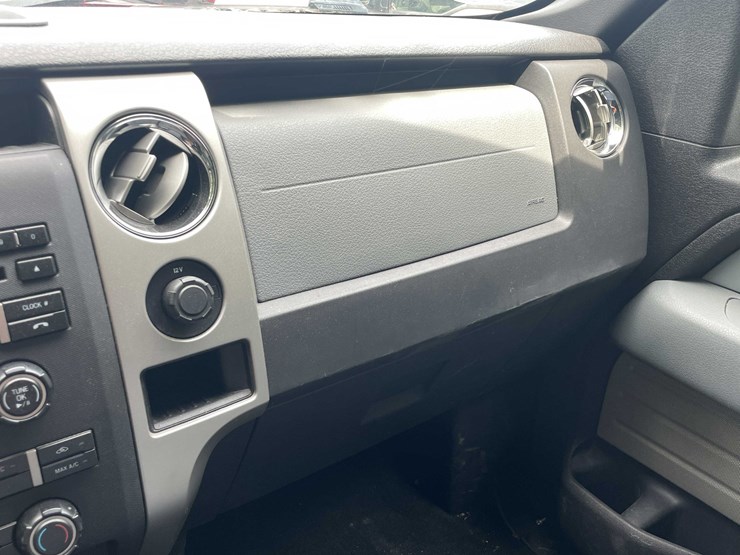 2011-ford-f150-xlt-image-48