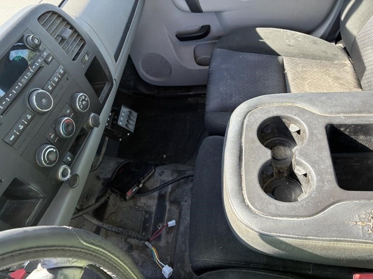 2012-gmc-sierra-2500-image-24