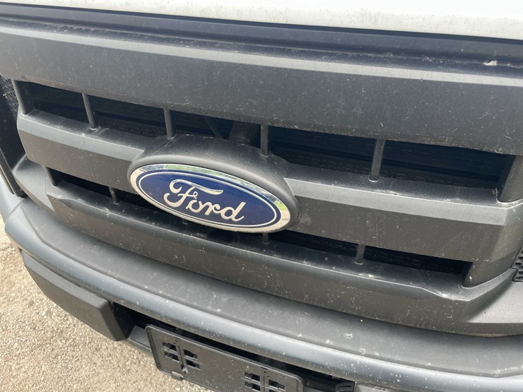 2016-ford-f150-image-9
