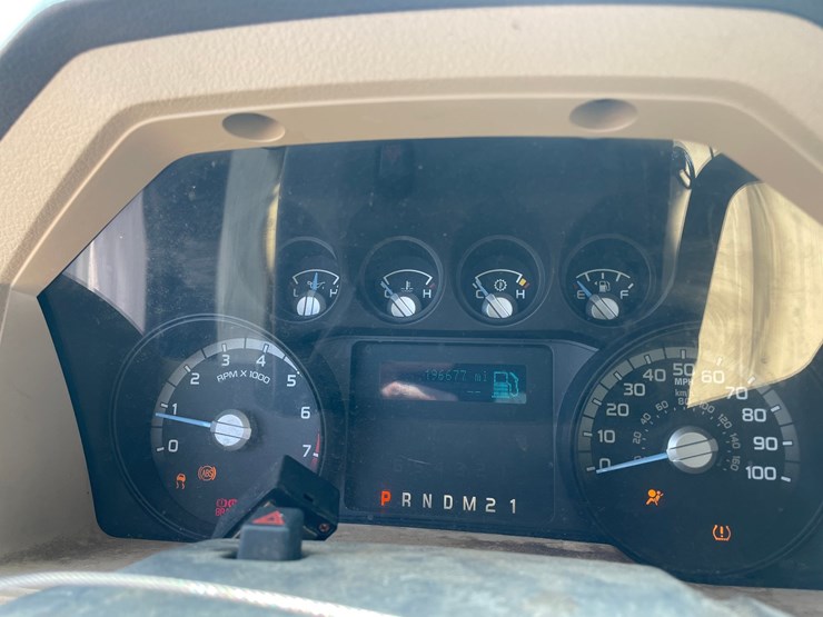 #5816-•-2011-ford-pickup-truck-(sells-with-paperwork-to-obtain-title)-image-15