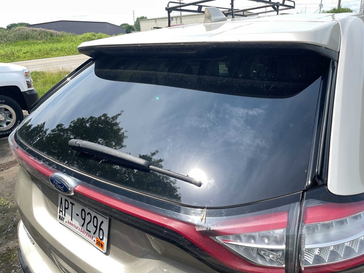 2018-ford-edge-sel-image-26