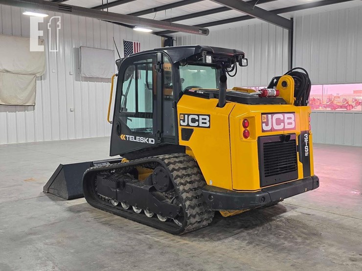 2022-jcb-3ts-8t-image-4