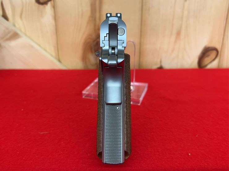 remington-model-1911-r1s-.45-acp-semiauto-pistol-image-4
