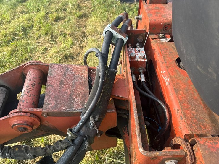 ditch-witch-3700dd-image-28