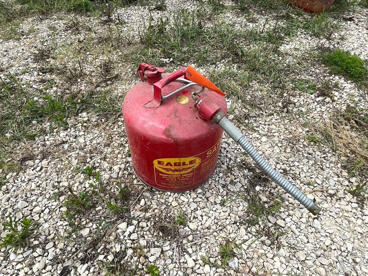 #3344-•-eagle-metal-gas-can-image-3