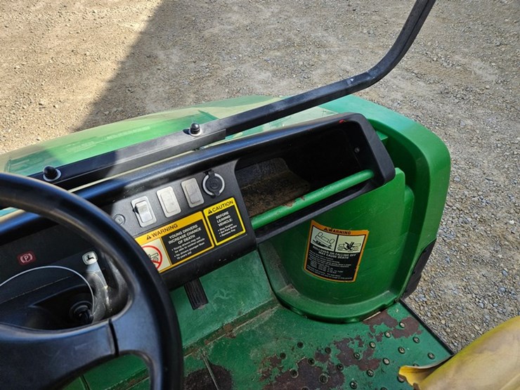 john-deere-gator-image-22