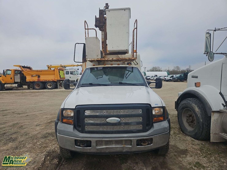 2006-ford-f550-image-7