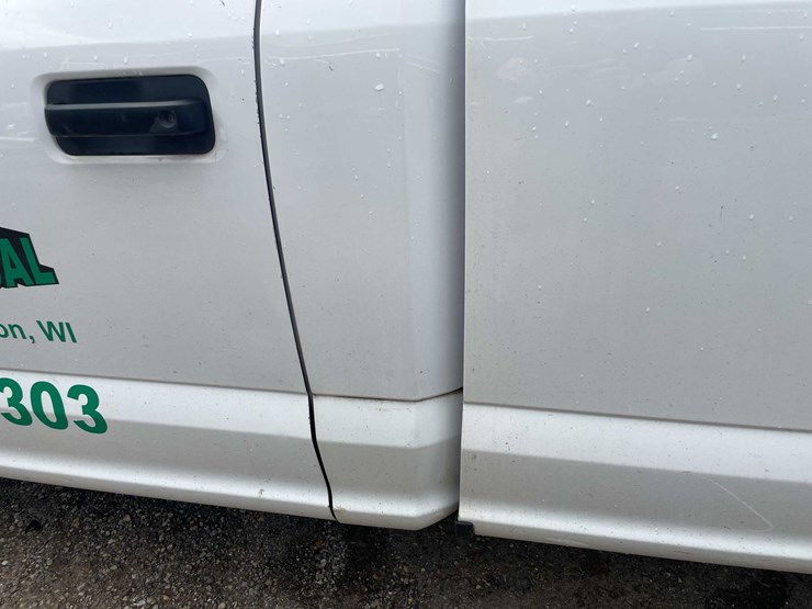 2017-ford-f150-xl-image-38