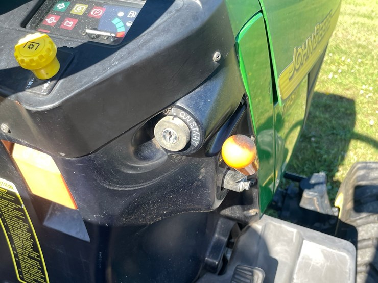 john-deere-4010-image-14