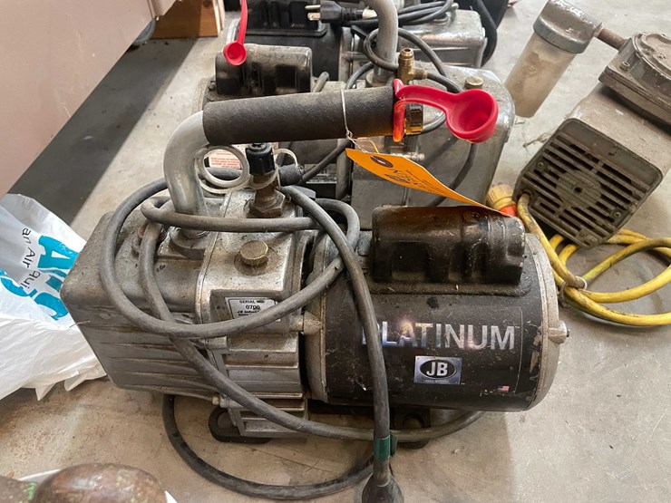 #4076-•-(3)-electric-compressor-pumps-image-2