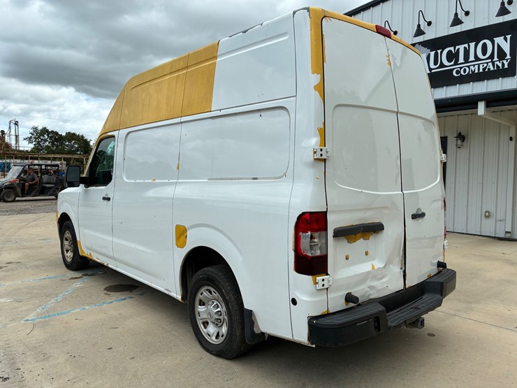 2021-nissan-nv2500-image-5