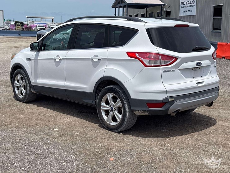 2016-ford-escape-image-4