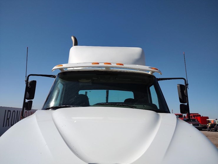 2012-international-prostar-image-9