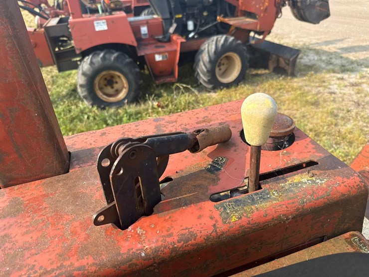 ditch-witch-3700dd-image-23