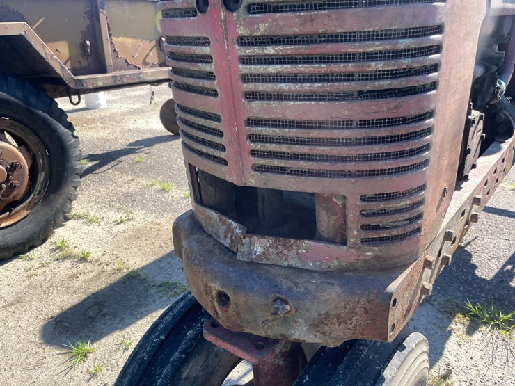 #1021-•-farmall-h-tractor-image-28