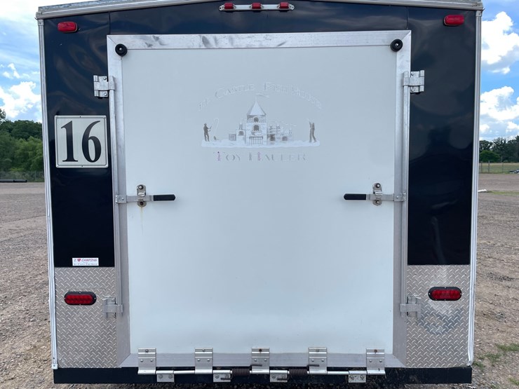 #5804-•-2015-ice-castle-toy-hauler-(sells-with-paperwork-to-obtain-title)-image-36