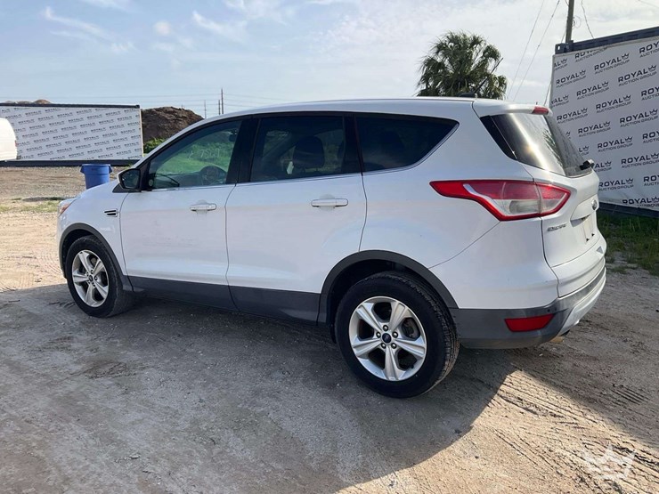 2013-ford-escape-image-4
