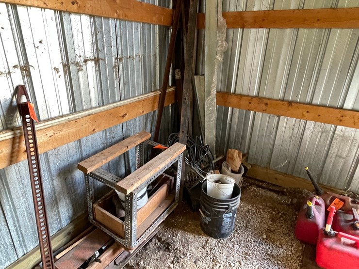 #3350-•-corner-of-scrap-metal-image-4