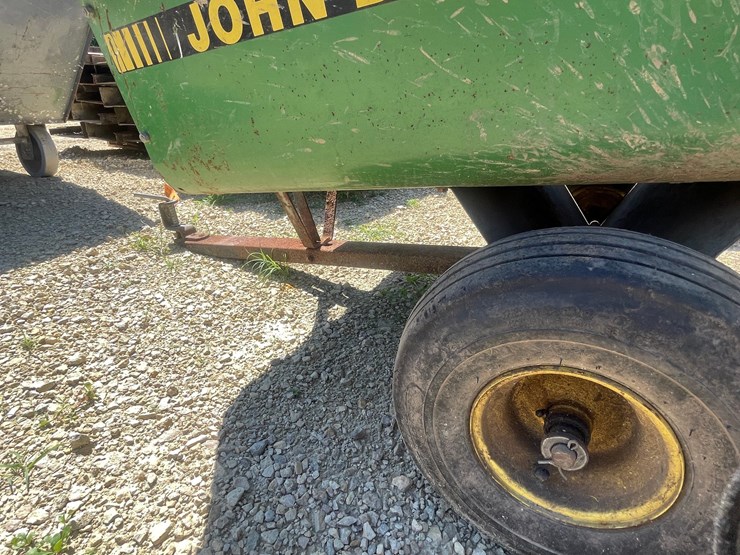john-deere-10-image-11