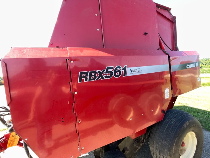 case-ih-rbx561-image-20