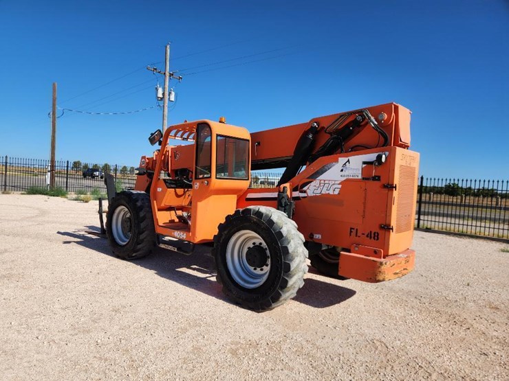 2007-jlg-10054-image-3