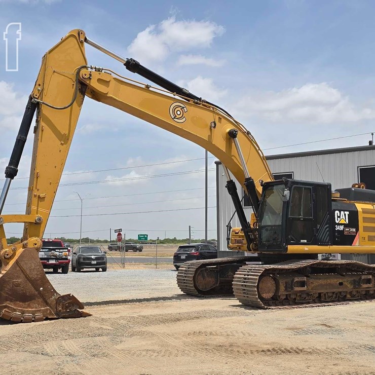 2017 CATERPILLAR 349FL